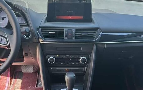Mazda CX-4, 2023 год, 2 218 000 рублей, 10 фотография