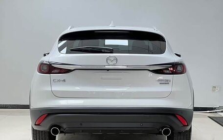 Mazda CX-4, 2022 год, 2 076 000 рублей, 5 фотография