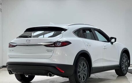 Mazda CX-4, 2022 год, 2 076 000 рублей, 4 фотография