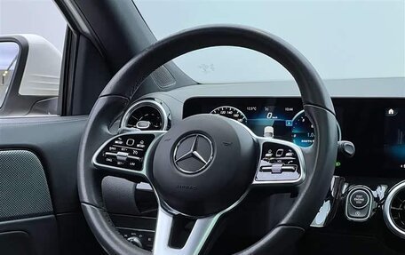 Mercedes-Benz GLA, 2022 год, 1 950 000 рублей, 15 фотография