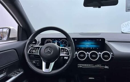 Mercedes-Benz GLA, 2022 год, 1 950 000 рублей, 12 фотография