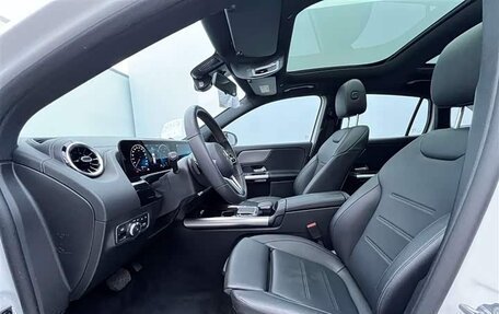 Mercedes-Benz GLA, 2022 год, 1 950 000 рублей, 9 фотография