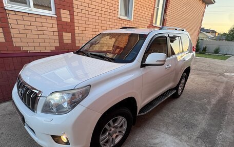 Toyota Land Cruiser Prado 150 рестайлинг 2, 2013 год, 3 650 000 рублей, 4 фотография