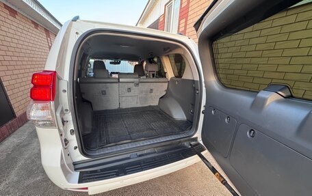 Toyota Land Cruiser Prado 150 рестайлинг 2, 2013 год, 3 650 000 рублей, 10 фотография