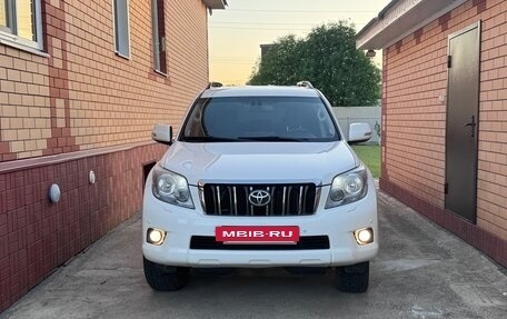Toyota Land Cruiser Prado 150 рестайлинг 2, 2013 год, 3 650 000 рублей, 3 фотография