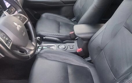 Mitsubishi Outlander III рестайлинг 3, 2014 год, 1 410 000 рублей, 15 фотография