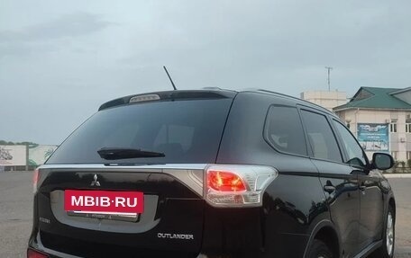 Mitsubishi Outlander III рестайлинг 3, 2014 год, 1 410 000 рублей, 6 фотография
