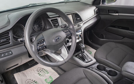 Hyundai Elantra VI рестайлинг, 2018 год, 999 000 рублей, 8 фотография