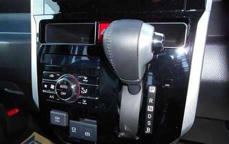 Toyota Roomy I, 2022 год, 906 000 рублей, 13 фотография