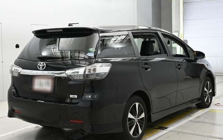 Toyota Wish II, 2015 год, 1 010 000 рублей, 2 фотография