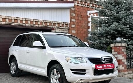 Volkswagen Touareg III, 2008 год, 890 000 рублей, 2 фотография