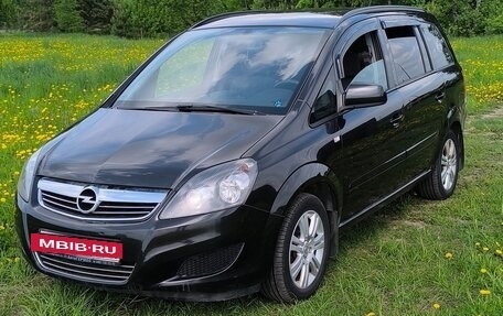 Opel Zafira B, 2012 год, 850 000 рублей, 4 фотография