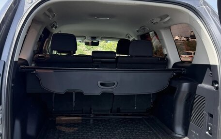 Toyota Land Cruiser Prado 150 рестайлинг 2, 2021 год, 5 600 000 рублей, 9 фотография