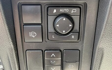 Toyota Land Cruiser Prado 150 рестайлинг 2, 2021 год, 5 600 000 рублей, 26 фотография