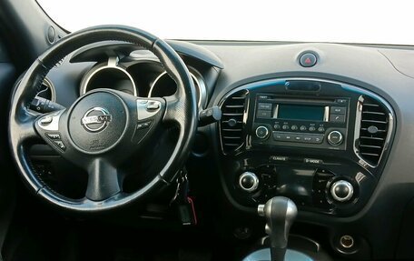 Nissan Juke II, 2012 год, 899 000 рублей, 13 фотография