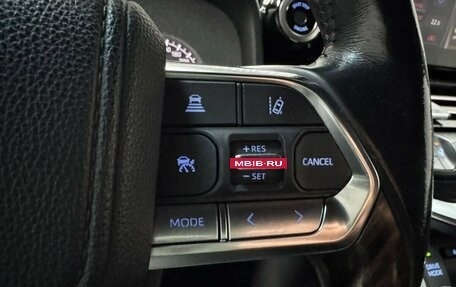 Toyota Land Cruiser, 2022 год, 10 370 000 рублей, 24 фотография