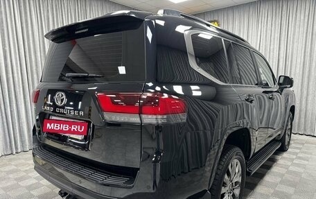 Toyota Land Cruiser, 2022 год, 10 370 000 рублей, 14 фотография