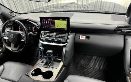 Toyota Land Cruiser, 2022 год, 10 370 000 рублей, 32 фотография