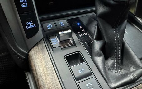 Toyota Land Cruiser, 2022 год, 10 370 000 рублей, 28 фотография