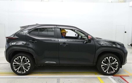 Toyota Yaris Cross, 2021 год, 1 130 010 рублей, 2 фотография