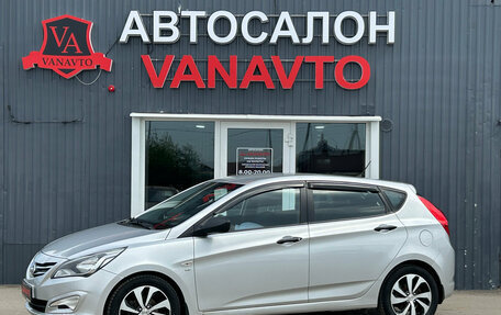 Hyundai Solaris II рестайлинг, 2014 год, 990 000 рублей, 1 фотография