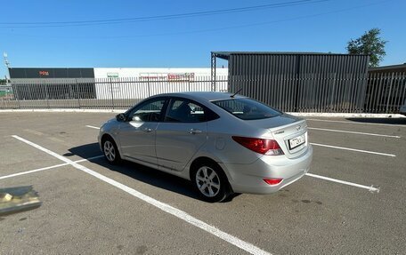 Hyundai Solaris II рестайлинг, 2012 год, 730 000 рублей, 4 фотография
