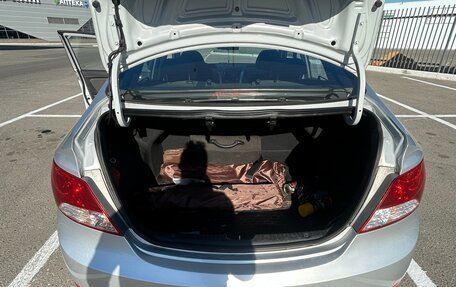 Hyundai Solaris II рестайлинг, 2012 год, 730 000 рублей, 12 фотография