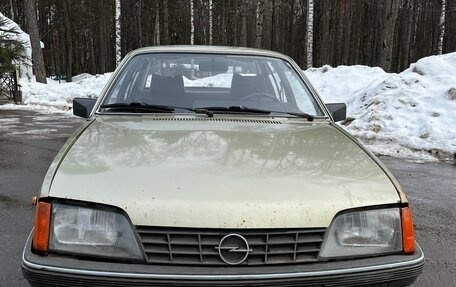 Opel Rekord E, 1984 год, 250 000 рублей, 8 фотография