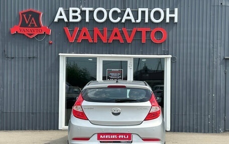 Hyundai Solaris II рестайлинг, 2014 год, 990 000 рублей, 7 фотография