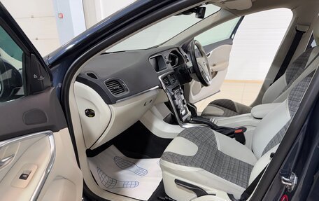 Volvo V40 II рестайлинг, 2016 год, 1 150 000 рублей, 14 фотография