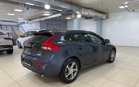 Volvo V40 II рестайлинг, 2016 год, 1 150 000 рублей, 7 фотография