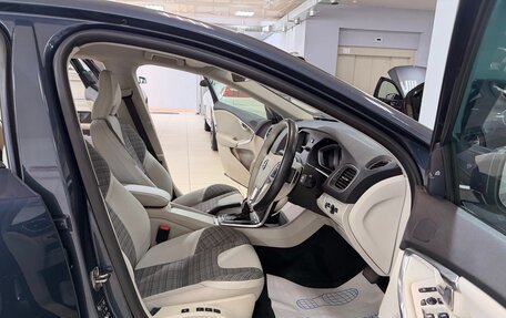 Volvo V40 II рестайлинг, 2016 год, 1 150 000 рублей, 18 фотография