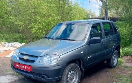 Chevrolet Niva I рестайлинг, 2016 год, 620 000 рублей, 2 фотография