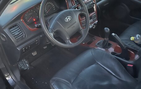 Hyundai Sonata IV рестайлинг, 2005 год, 265 000 рублей, 6 фотография