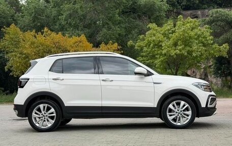 Volkswagen T-Cross I, 2022 год, 1 375 000 рублей, 7 фотография