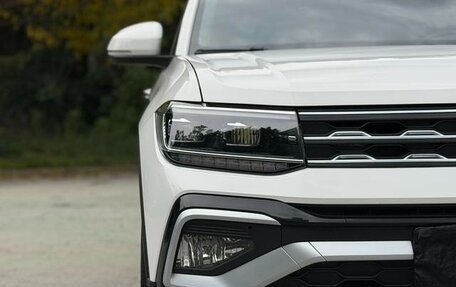 Volkswagen T-Cross I, 2022 год, 1 375 000 рублей, 9 фотография