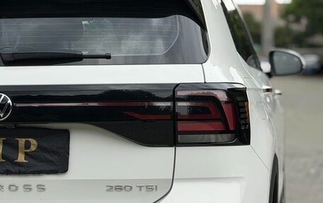 Volkswagen T-Cross I, 2022 год, 1 375 000 рублей, 10 фотография