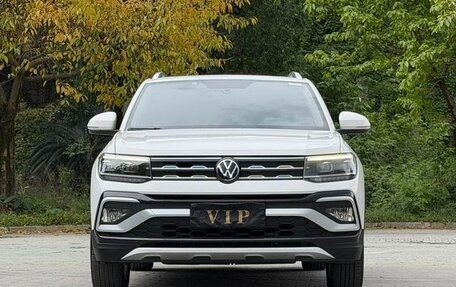 Volkswagen T-Cross I, 2022 год, 1 375 000 рублей, 2 фотография
