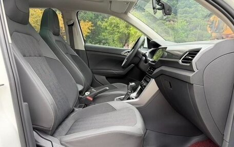 Volkswagen T-Cross I, 2022 год, 1 375 000 рублей, 14 фотография