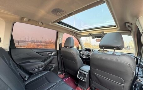 Subaru Forester, 2019 год, 2 010 000 рублей, 24 фотография