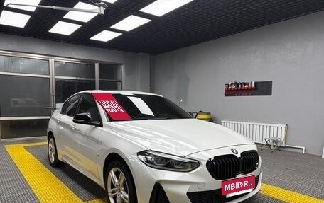 BMW 1 серия, 2022 год, 1 525 000 рублей, 3 фотография