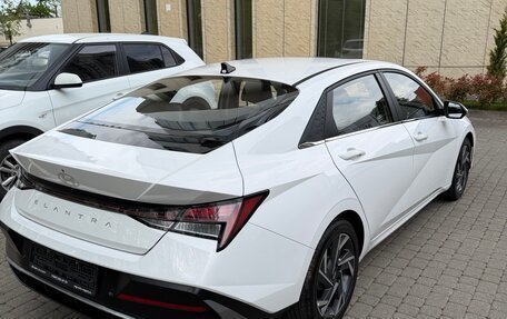 Hyundai Elantra, 2024 год, 2 050 000 рублей, 20 фотография