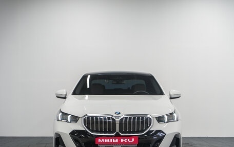 BMW 5 серия, 2023 год, 6 790 000 рублей, 2 фотография