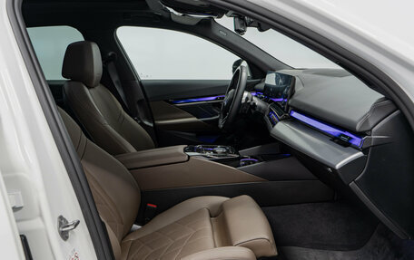 BMW 5 серия, 2023 год, 6 790 000 рублей, 29 фотография