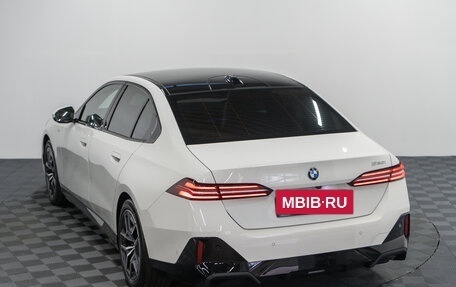 BMW 5 серия, 2023 год, 6 790 000 рублей, 32 фотография