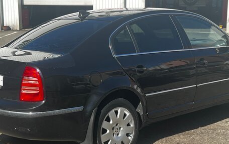 Skoda Superb III рестайлинг, 2004 год, 500 000 рублей, 3 фотография