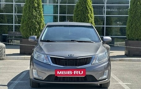KIA Rio III рестайлинг, 2014 год, 995 000 рублей, 2 фотография