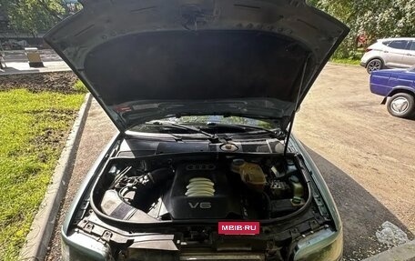 Audi A6, 1999 год, 550 000 рублей, 17 фотография