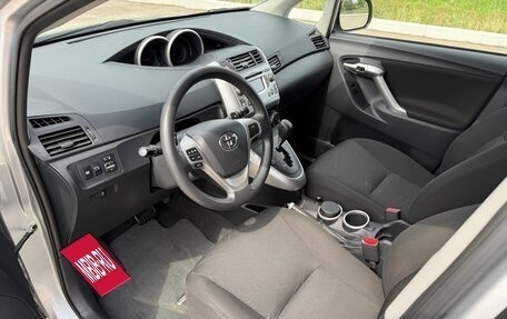 Toyota Verso I, 2011 год, 1 600 000 рублей, 13 фотография