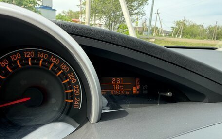 Toyota Verso I, 2011 год, 1 600 000 рублей, 24 фотография